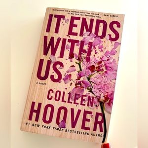 It Ends with Us by Colleen Hoover
